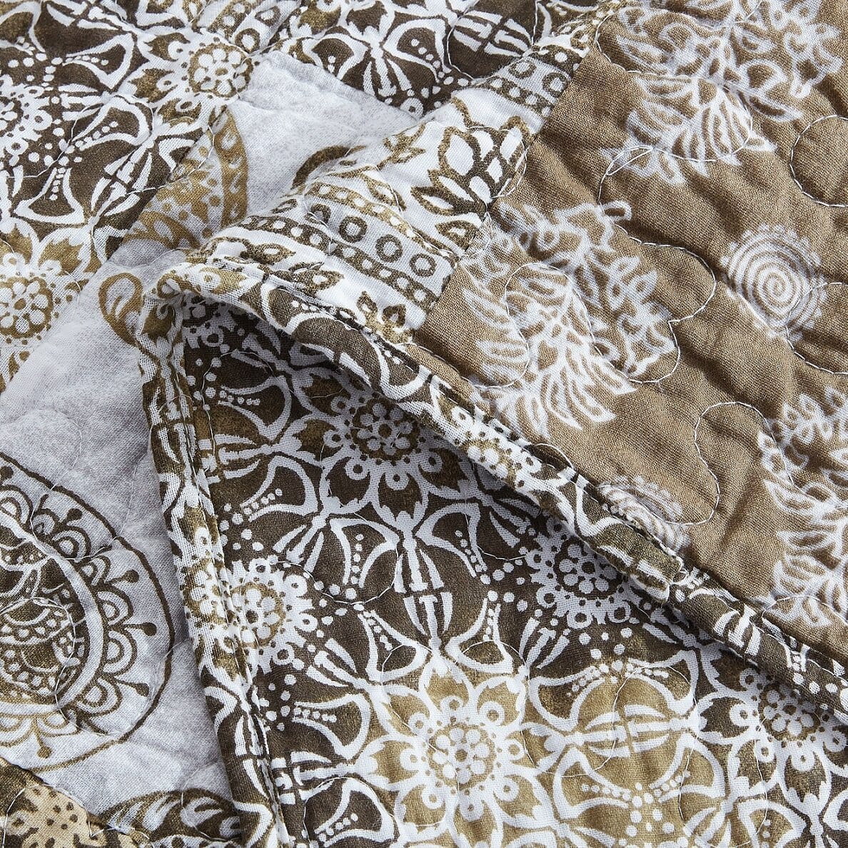 Bohemian Paisley Floral Olive Patchwork Bed in Bag Set