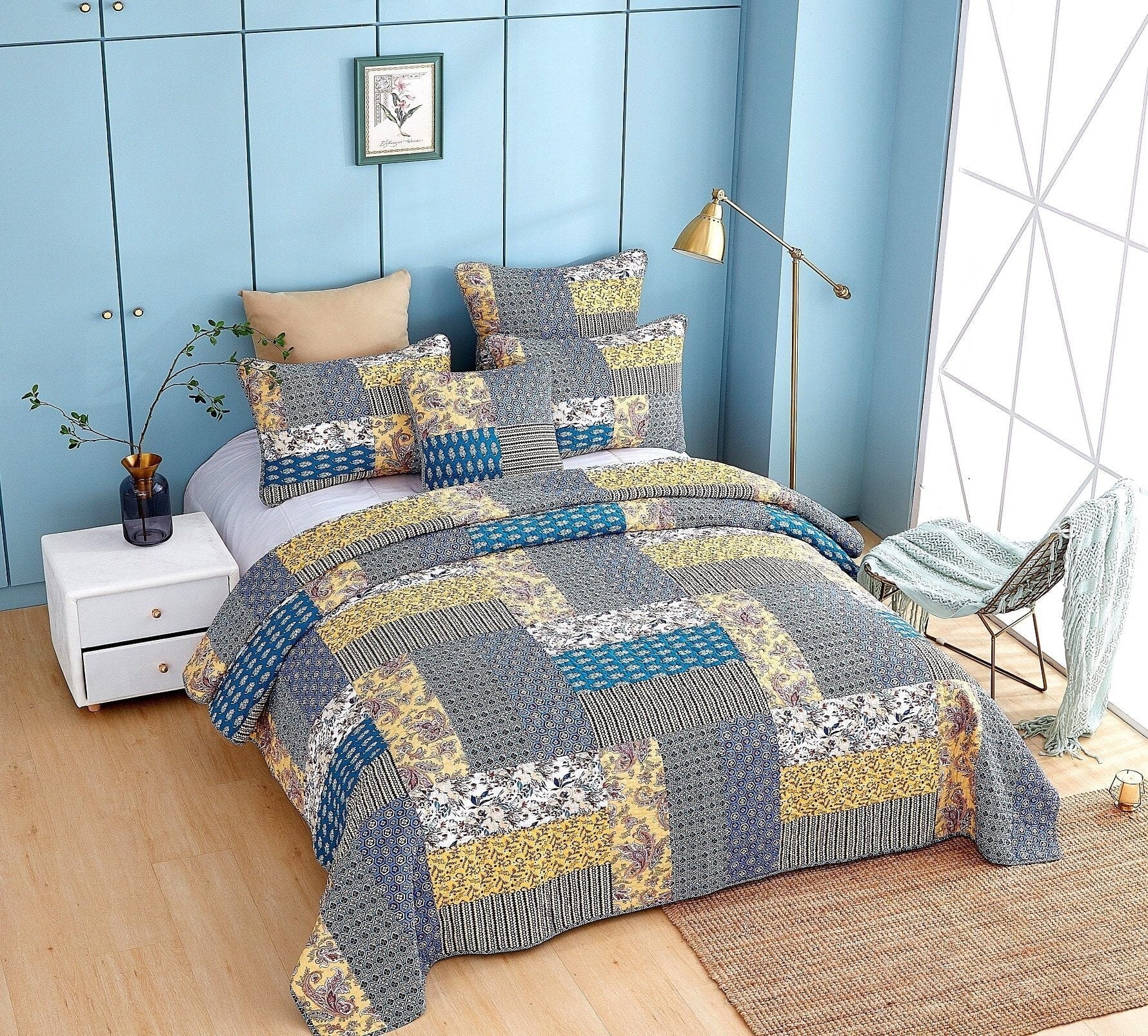 Honey Cove Floral Paisley Cottage Patchwork Bedspread Set