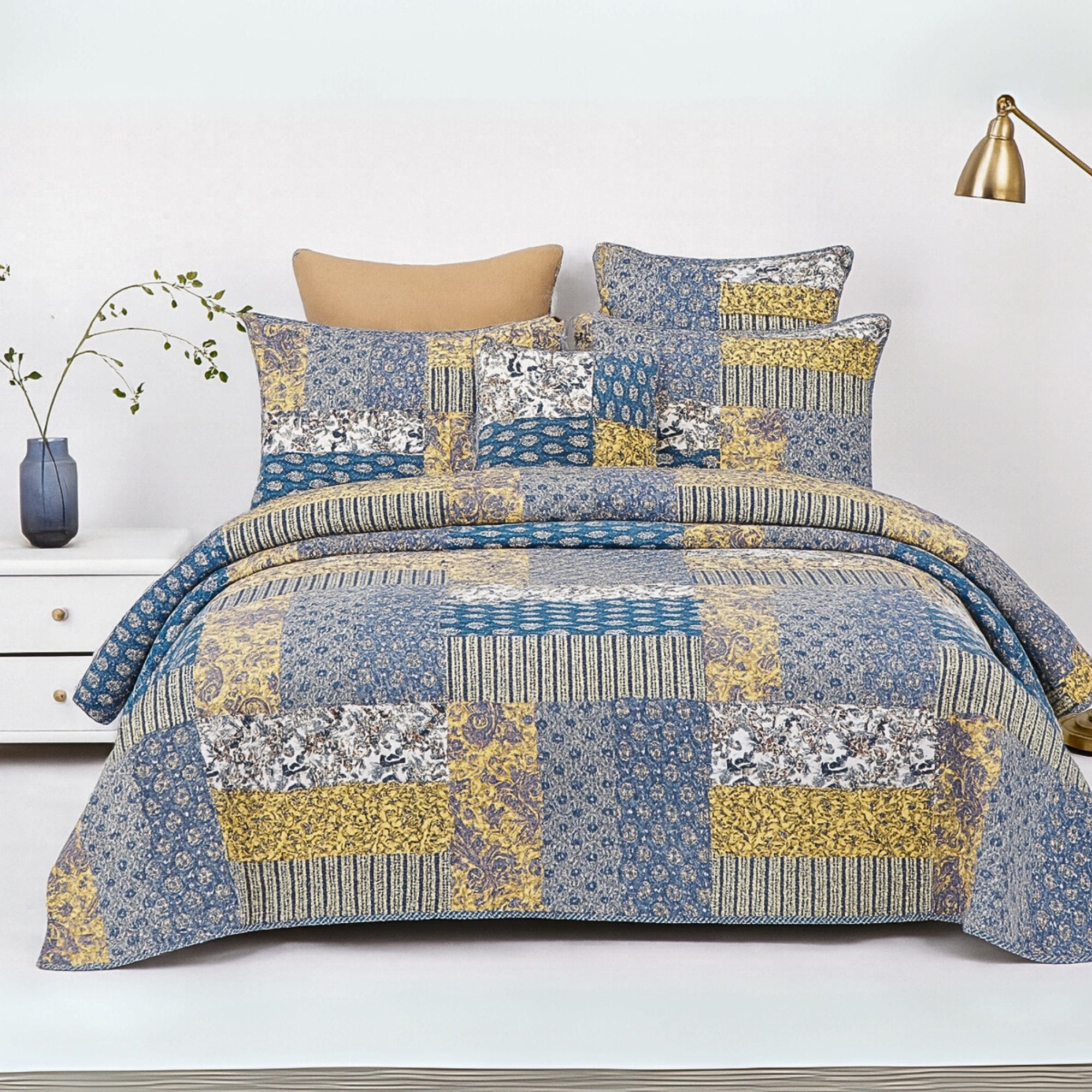 Honey Cove Floral Paisley Cottage Patchwork Bedspread Set