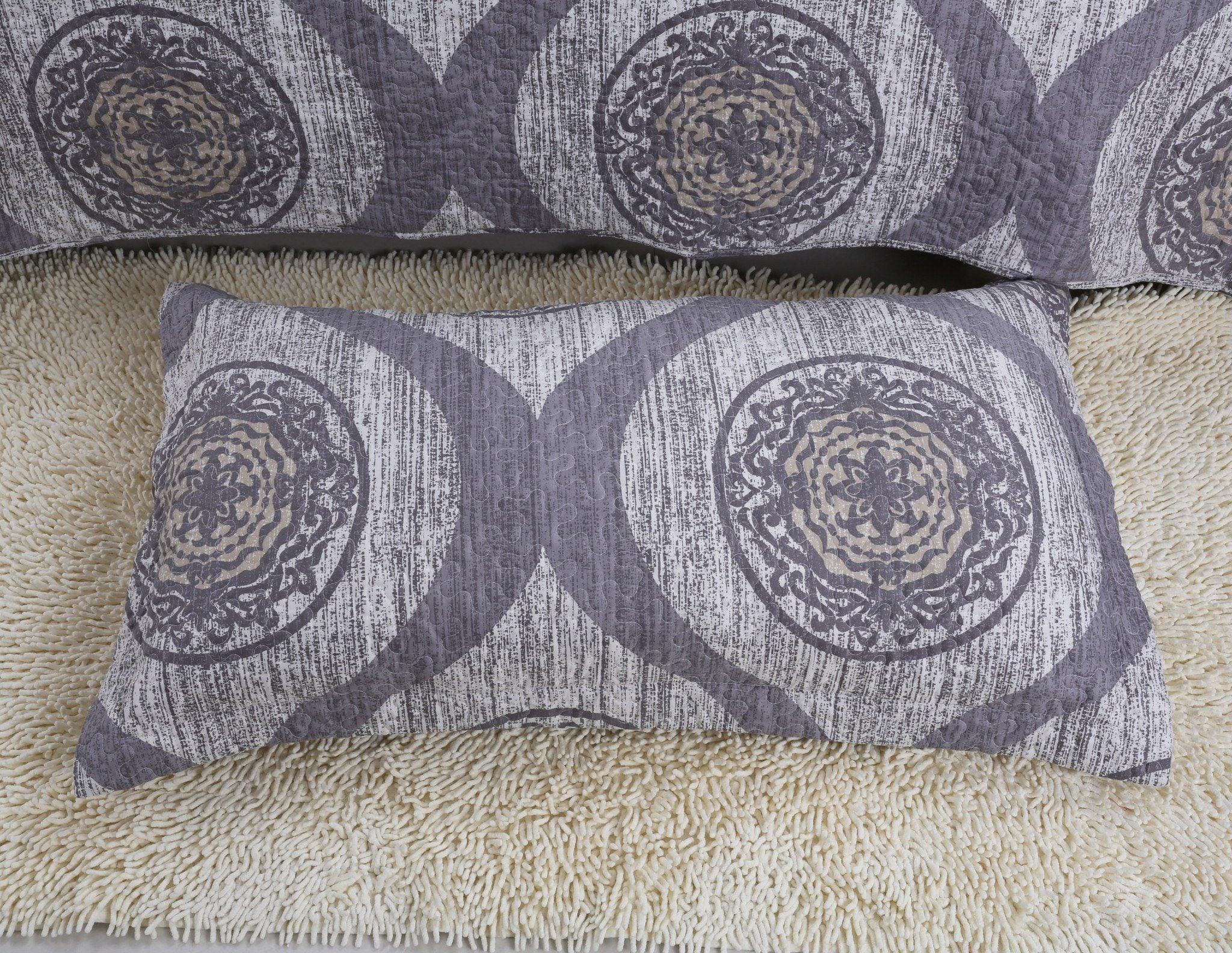 Rustic Grey Mosaic Medallion Quilted Reversible Bedspread Set Bedding
