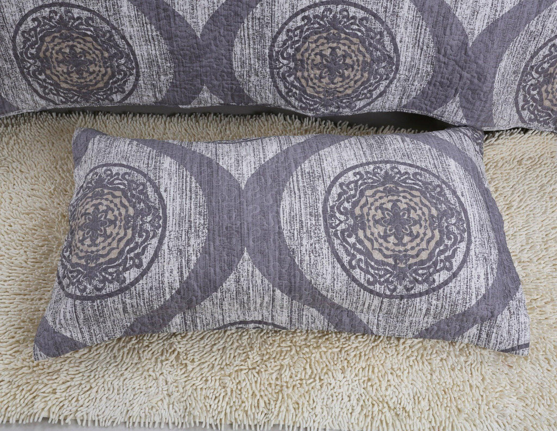 Rustic Grey Mosaic Medallion Quilted Reversible Bedspread Set Bedding